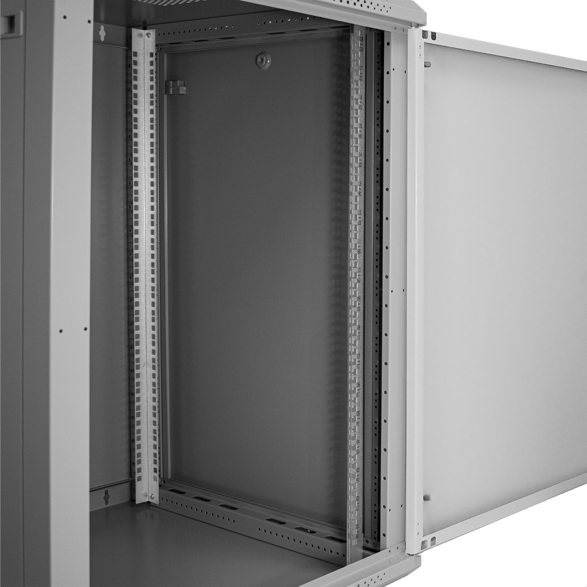 Telecommunication cabinet 19" 18U ExeGate EC-WM-18U.600.M.GREY